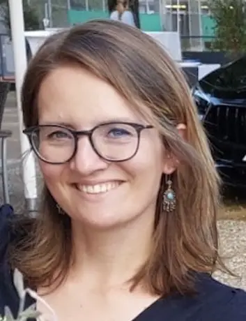 Foto von Dr. med. Julia Ruby, M.Sc. in TCM: TCM-Praxis, TCM-Ernährungsberatung, TCM-Eernährungstherapie.